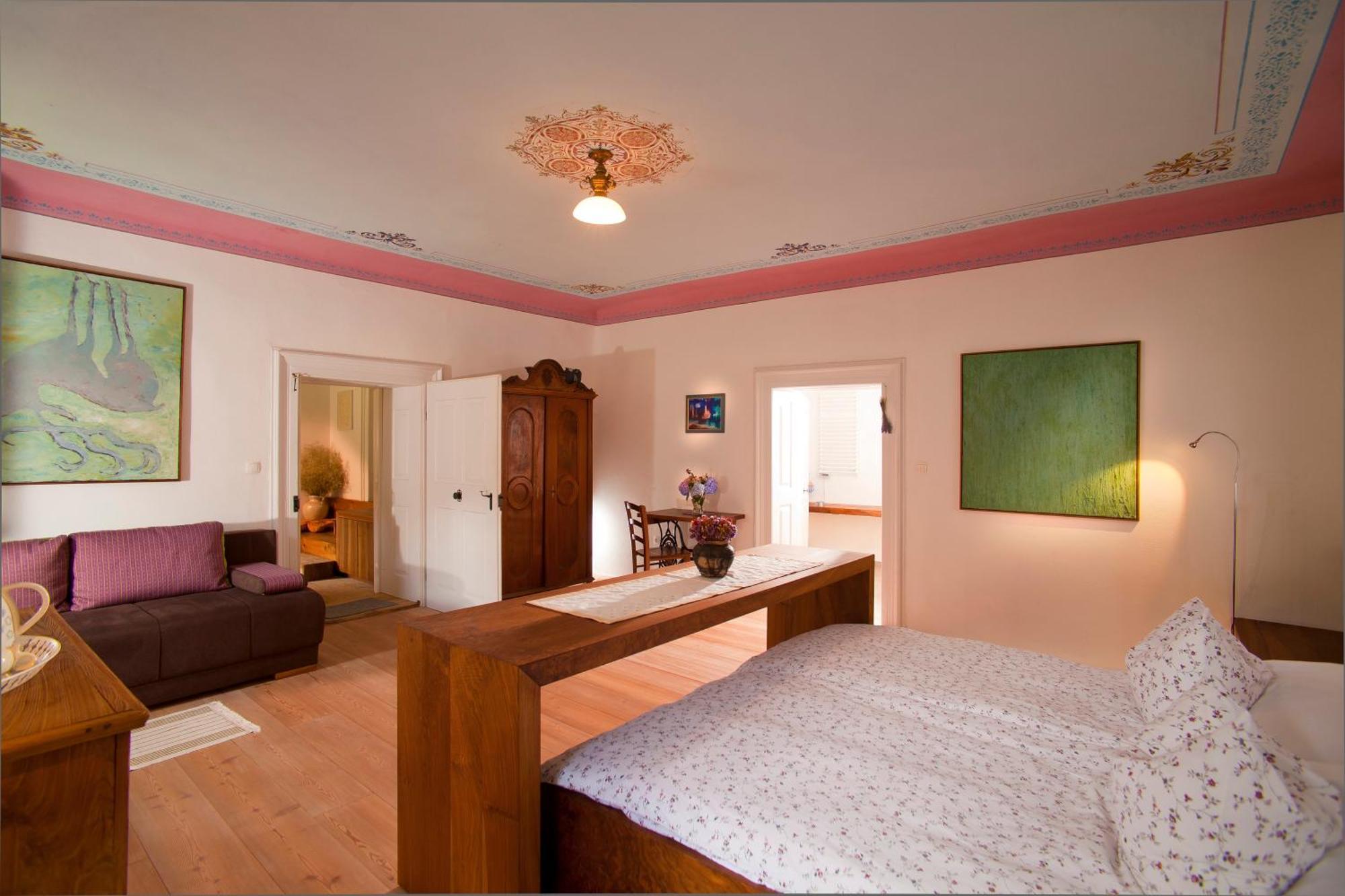 Juvanova Hisa - Apartments And Rooms Luce Luaran gambar