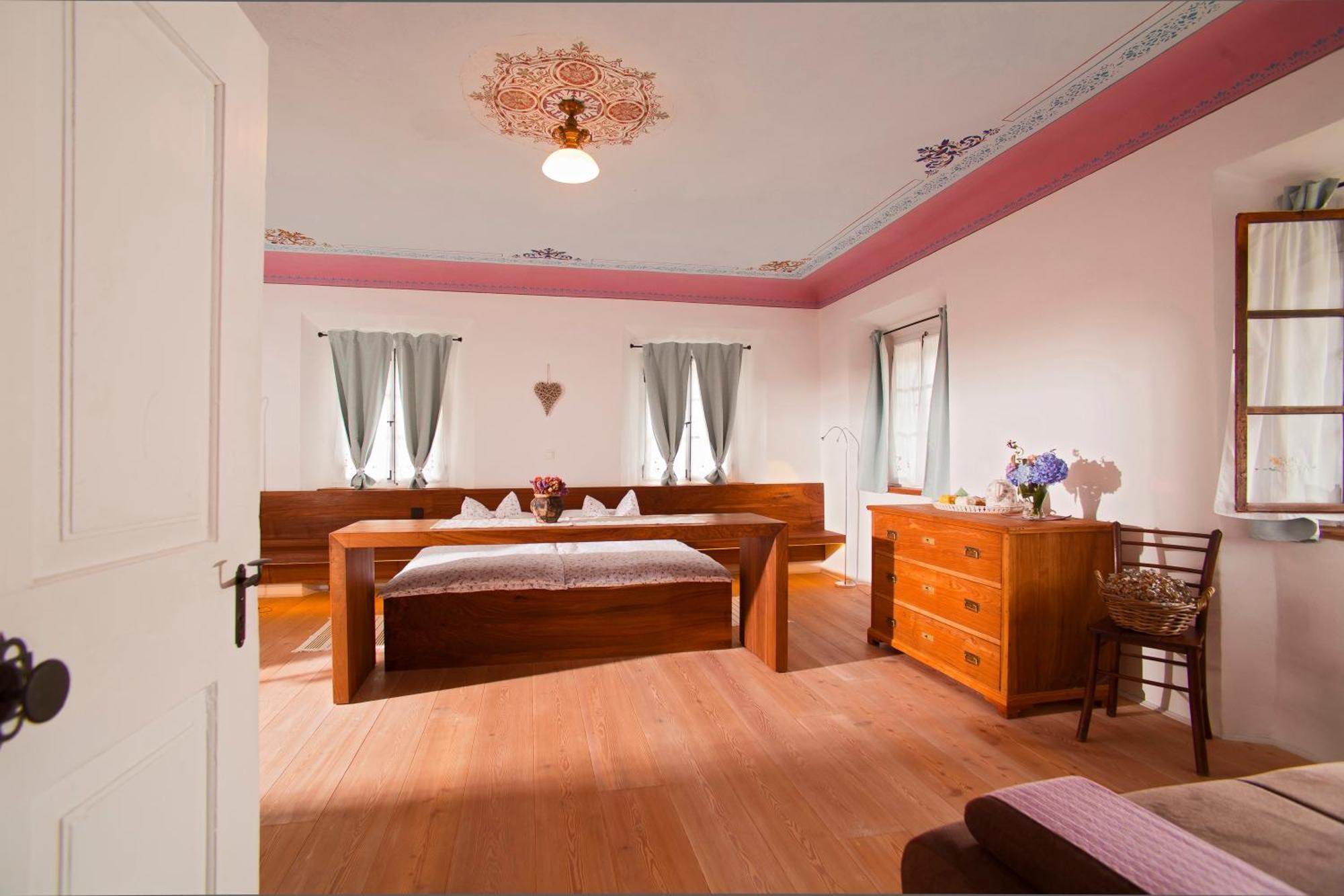 Juvanova Hisa - Apartments And Rooms Luce Luaran gambar